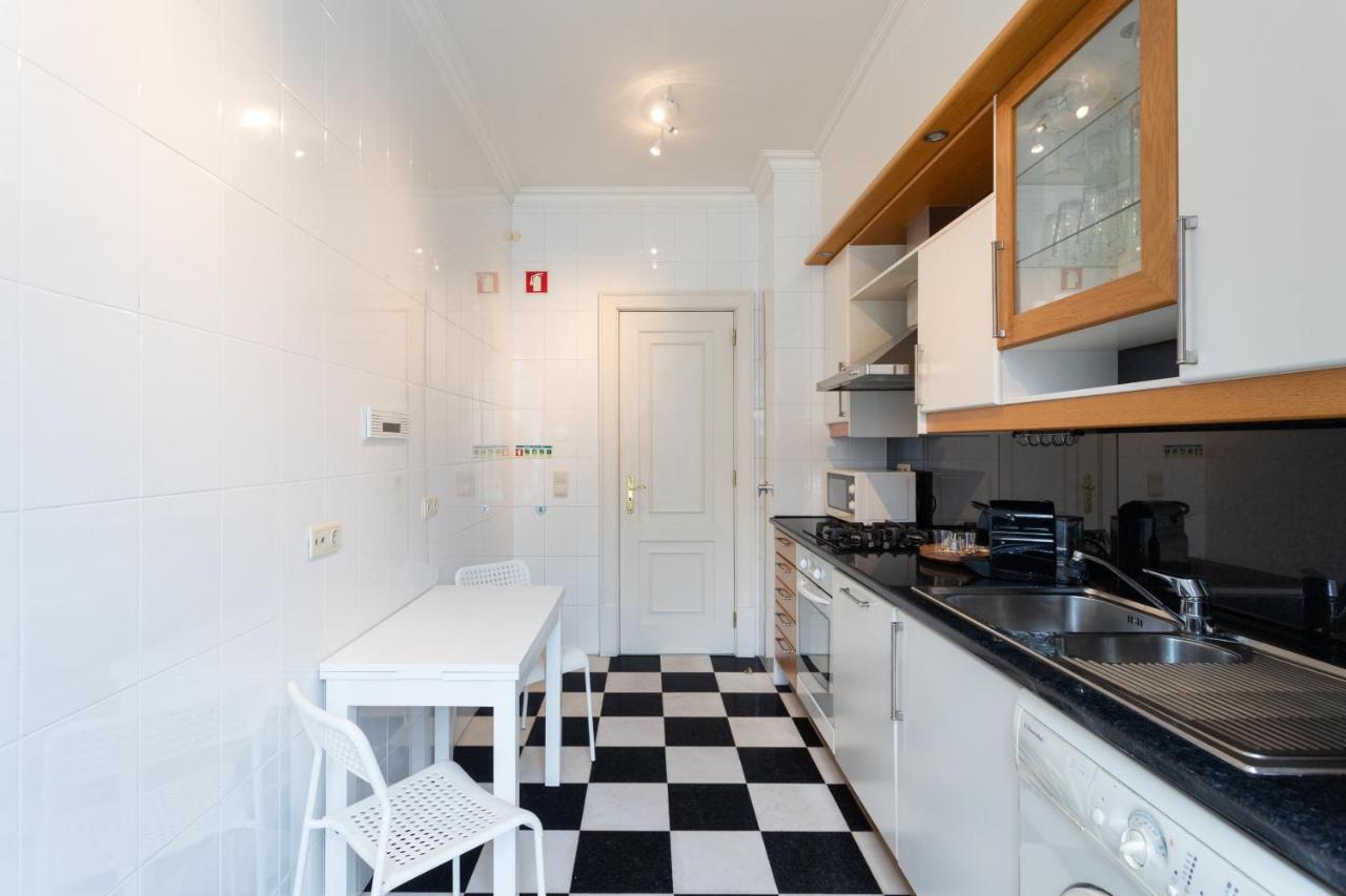 Living Chiado Apartment Lisabona Exterior foto